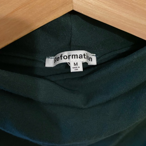 Reformation Lindy Knit Top in Forest Green - Picture 6 of 6